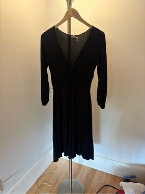 Knot-Front Black Midi Dress with V-Neck